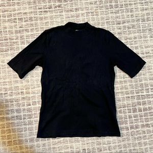 Uniqlo Mockneck Short Sleeve Shirt
